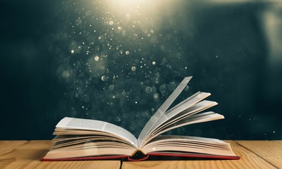 一个为建设新中国做出贡献的名人故事简便