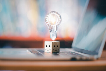 一个为建设新中国做出贡献的名人故事简便