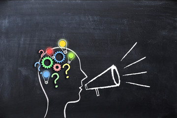 一个为建设新中国做出贡献的名人故事简便